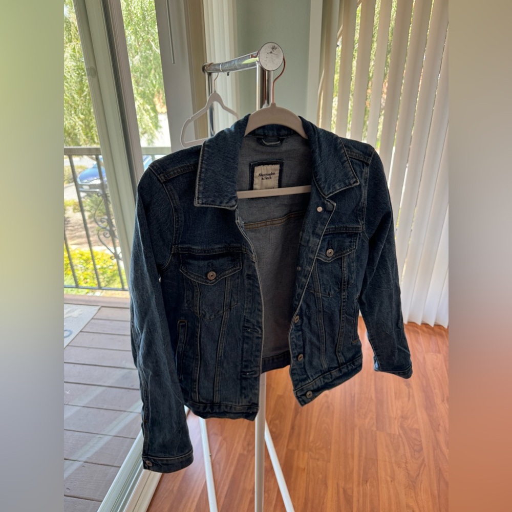 Abercrombie & Fitch Denim Jacket - Women’s size Small